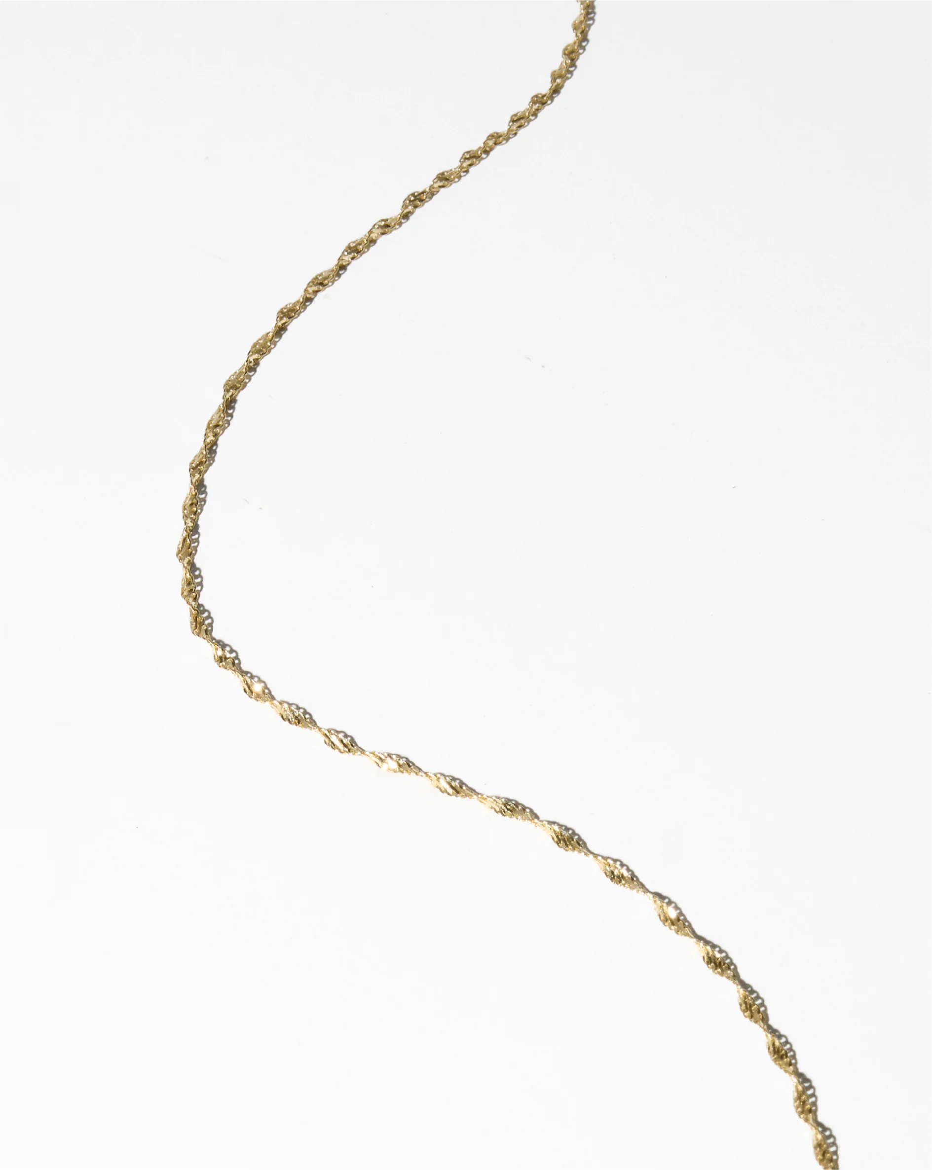 Twisted Dorica Chain Necklace - Image 7